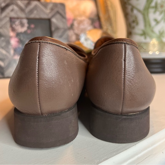 Barker of Earls Barton slip on Loafers taupe brown made in England - Picture 3 of 10